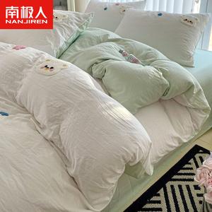 Antarctic Комплект постельного белья из 4 предметов 180 см + хлопковое одеяло 900 г + 2 наволочки, цвет Lucky Bear White And Green