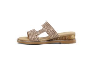 Резиновые износостойкие тапочки-слайды женские шампанского цвета HLA, Champagne