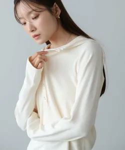 Толстовка в рубчик с капюшоном и отверстиями для больших пальцев.