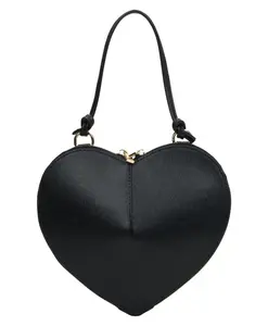 Женская черная кожаная сумка в форме сердца Estro, черный
