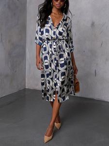 Платье до колена Milan Kiss, темно-синий/белый