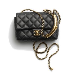 CHANEL Барсетка из ягненка мини женская черная