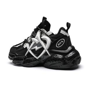 Легкие и дышащие массивные кроссовки на низком ходу 6 см унисекс черно-белые MVA