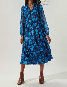 Sweetwater Платье миди с цветочным принтом и ярусами в цвете морской синий и ледяной голубой SUGARLIPS