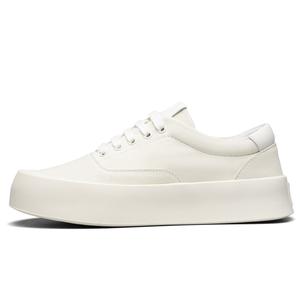 D:FUSE SCANDINAVIA FUSE SCANDINAVIA Нескользящие, износостойкие, легкие, увеличивающие рост низкие парусиновые туфли белого цвета для мужчин