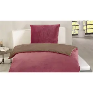 Двустороннее постельное белье Gözze "Супер пушистый", (2 шт.), качество микрофибра, 100% полиэстер, постельное белье и наволочка на молнии, двусторонний дизайн, согревающее зимнее постельное белье, цвет beere/taupe