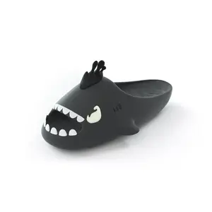 Sharkicks Venom Slide Тапочки Унисекс HelloSlippers, Розовые