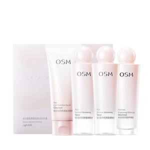 Набор из четырех предметов с питательными компонентами для сияния кожи увлажняющий и освежающий в переливающихся подарочных коробках OSM
