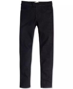 Большие девочки надевают джеггинсы Levi's, черный