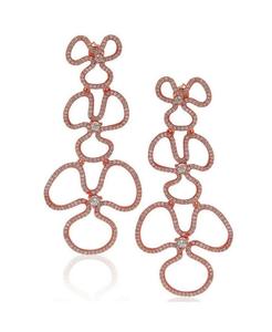 Серьги-подвески Suzy Levian из стерлингового серебра с кубическим цирконием, в виде большого открытого цветка Suzy Levian New York, Rose