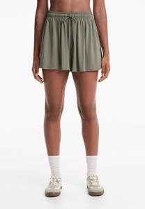 Шорты SOFT TOUCH WIDE - Tracksuit bottoms OYSHO, хаки