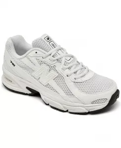 Повседневные кроссовоки от Finish Line New Balance, белый