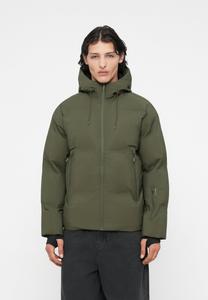 Куртка Jack & Jones JCOFUSION PUFFER JACKET, Grape Leaf/Dark Green