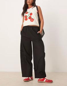 Брюки-бочонки из льняной смеси с необработанными швами, черного цвета Asos Design