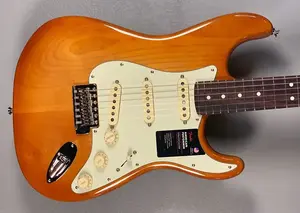 Fender AMERICAN PERFORMER STRATOCASTER - Хани Берст