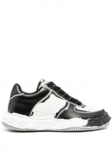 Кроссовки с нашивкой-логотипом Maison Mihara Yasuhiro, белый