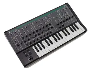 PWM Злонамеренный аналоговый полу-модульный синтезатор