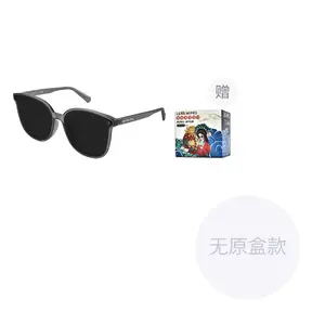 Calvin Klein Квадратные солнцезащитные очки унисекс черные, 050-Transparent Gray Frame with Dark Gray Lens