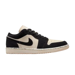 Кроссовки Wmns Air Jordan 1 Low 'Black Guava Ice' 2024, черный
