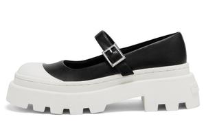 Туфли на платформе женские низкие Charles&Keith