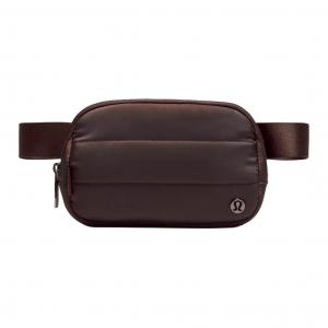 Сумка-пояс Wunder Puff Collection Everywhere Nylon Fanny Pack Regular Unisex цвета кофе Lululemon, коричневый коричневый