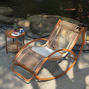 Yilinju Кресло-качалка из ротанга banshajiaoyi с подголовником и подставкой для ног + круглый столик yechuan