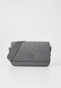 Сумка кросс-боди Lacoste CROSSOVER BAG NOMOGRAMME UNISEX, Castlerock/Beige