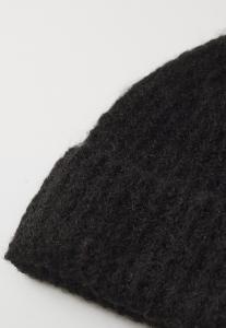Шапка BRUSHED BEANIE Gina Tricot, черный