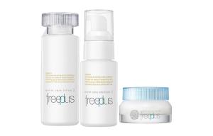 FULIFANGSI набор для ухода за кожей освежающий и смягчающий успокаивающий, увлажняющий, питающий и гидратирующий 80мл+50мл+30г Freeplus