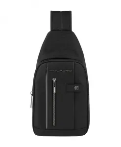 Сумка через плечо из ткани и кожи со светодиодной подсветкой и карманом для AirPods. Piquadro, черный