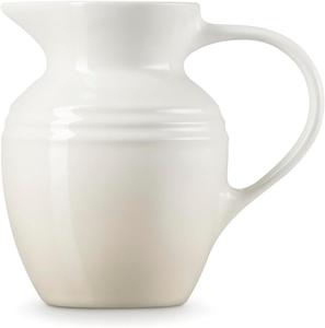 Небольшой классический керамический кувшин для сока Le Creuset, 0,6 л, цвет «безе»