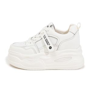 Милэн Лав Сонг Противоскользящие Амортизирующие Увеличивающие Росту Низкие Кроссовки Скейтбордские Женские, Бежево-Черные