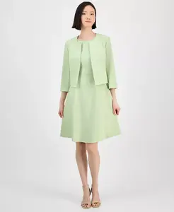 Женский комплект с бескозыркой болеро с открытым передом и платьем-футляром без рукавов с круглым вырезом, Regular и Petite Le Suit, зеленый