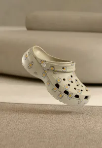 Классические мюли на платформе с цветочным принтом Crocs, Meteor