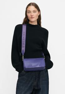 Сумка кросс-боди Liebeskind Berlin CLARICE GERÄUMIGE, Lila/Purple