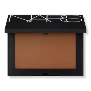 Светоотражающая прессованная фиксирующая пудра NARS, Sable (Deep to very deep)