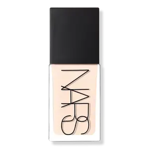 Усовершенствованная тональная основа для ухода за кожей, отражающая свет. NARS, Yulong (L1.5 - very light with neutral undertones, and a light pink tone)