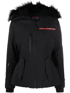 Куртка с капюшоном и нашивкой-логотипом Prada, черный