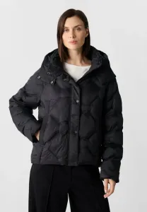 Зимняя куртка Comma, Schwarz