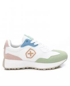 Женские кроссовки белые с разноцветным акцентом XTI