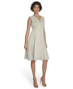 Женское платье-футляр без рукавов с расклешенным подолом Calvin Klein, загар/бежевый