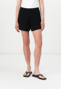 Шорты GAP, черный