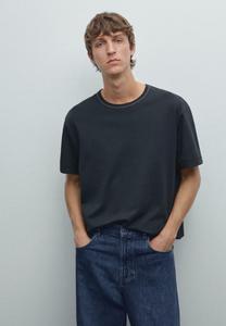 Футболка Massimo Dutti SHORT-SLEEVE WITH CONTRAST TOPSTITCHING, Mottled Dark Blue