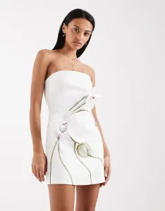 Белое строгое мини-платье с объемной орхидеей и цветочной аппликацией JW PEI