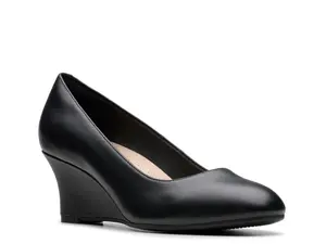 Туфли Olivette Pearl Wedge Pump Clarks, черный