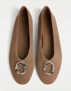 Балетки Stradivarius Split из кожи с деталями бежевого цвета