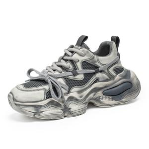 TONYBEAR Серые мужские массивные низкие кросовки с противоскользящей подошвой, устойчивые к истиранию, дышащие, увеличивающие рост, цвет Gray