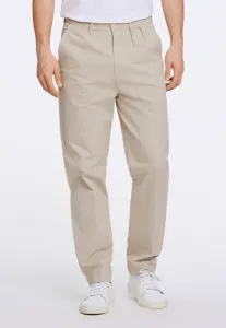 Чинос Lindbergh, Lt Stone