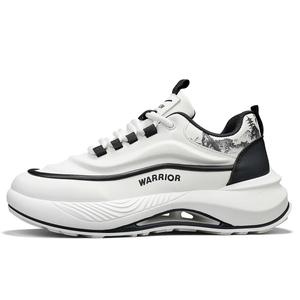 WARRIOR Скользоустойчивые износостойкие дышащие мужские низкие повседневные беговые кроссовки бежево-черные, цвет Beige/Black