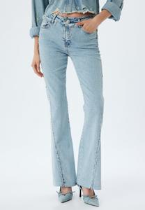 Расклешенные джинсы Koton, светло-голубой
